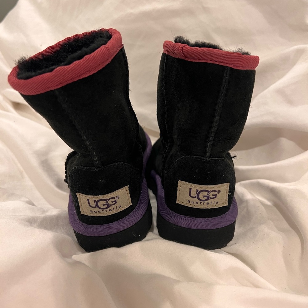 Authentic UGG boots - Picture 3 of 5